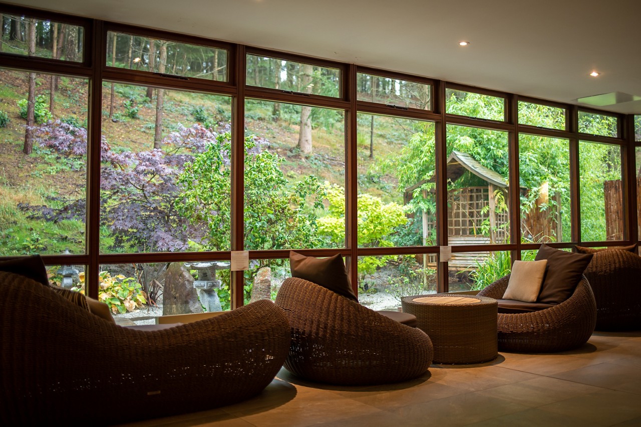 Relax area with views out to the surrounding forest.